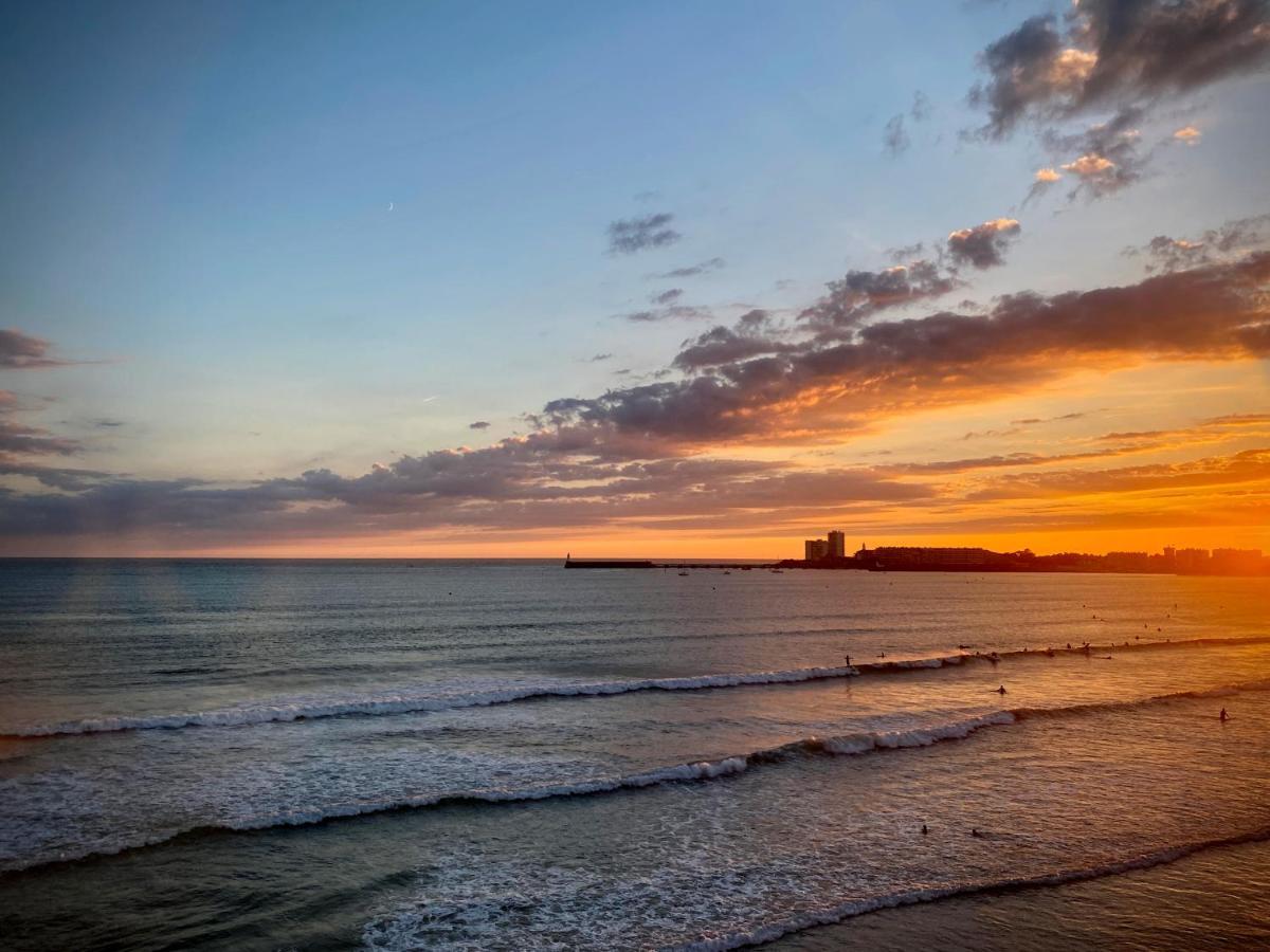 En Front De Avec Vue Imprenable Sur La Grande Des Sables D'olonne Apartment